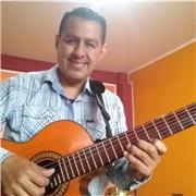 Profesor de instrumentos musicales, canto y producción musical